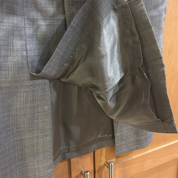 Banana Republic Size 6 Pencil Skirt - Picture 3 of 4